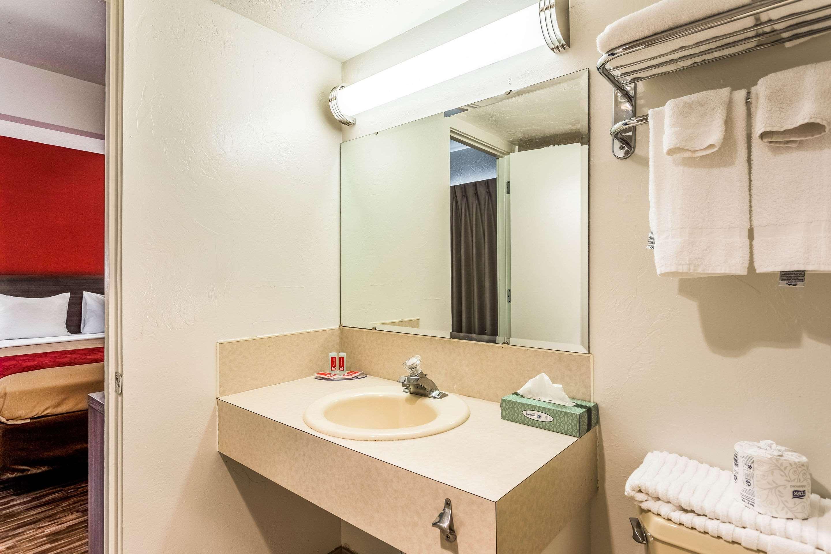 Hotel Econo Near Snake River 2*