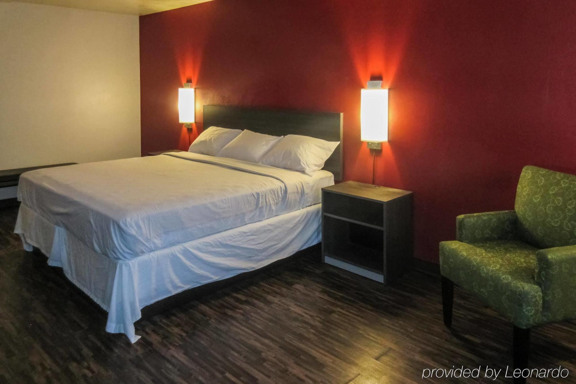 Hotel Econo Near Snake River